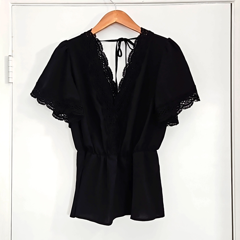 NWOT Top - Lace Trip tie back